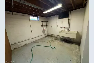 581 E 332nd Street, Eastlake, OH 44095 - Photo 14