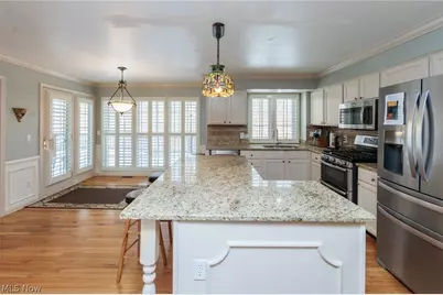 19475 Cavendish Court, North Royalton, OH 44133 - Photo 12