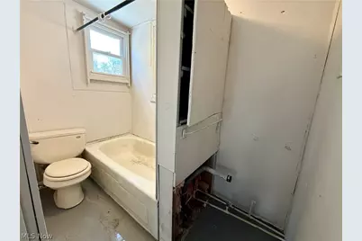 839 Kenyon Street, Akron, OH 44311 - Photo 10