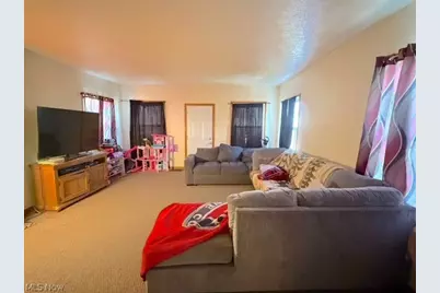 107 W 21st Street, Dover, OH 44622 - Photo 6