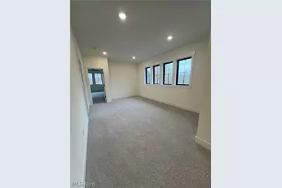 855 Club Drive W, Aurora, OH 44202 - Photo 14