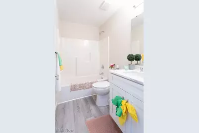 24431 Hartland Road, Euclid, OH 44123 - Photo 26