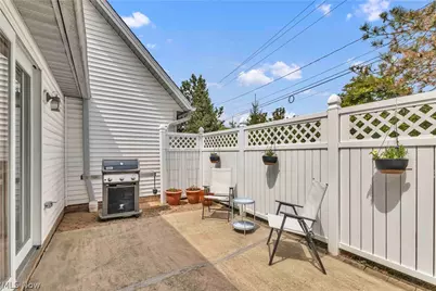 363 Northcoast Point Drive, Eastlake, OH 44095 - Photo 14
