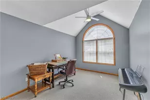 363 Northcoast Point Dr, Eastlake, OH 44095 - Photo 10