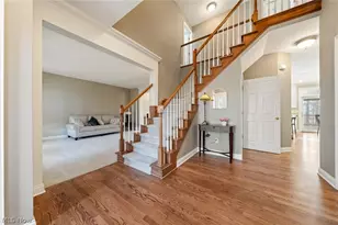 652 Treeside Ln, Avon Lake, OH 44012 - Photo 4