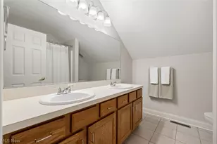 652 Treeside Ln, Avon Lake, OH 44012 - Photo 24