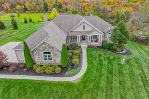 12195 Arborwood Way, Chardon, OH 44024 - Photo 2