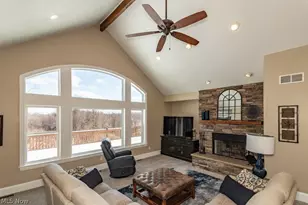 12195 Arborwood Way, Chardon, OH 44024 - Photo 14