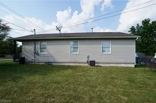 3002 Harmont Ave NE, Canton, OH 44705 - Photo 4