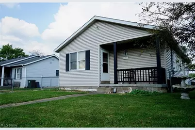 3002 Harmont Avenue NE, Canton, OH 44705 - Photo 2