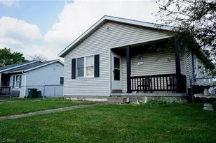 3002 Harmont Ave NE, Canton, OH 44705 - Photo 2