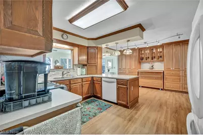 9217 Bechtel Road, Elyria, OH 44035 - Photo 12