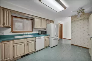 9217 Bechtel Rd, Elyria, OH 44035 - Photo 32