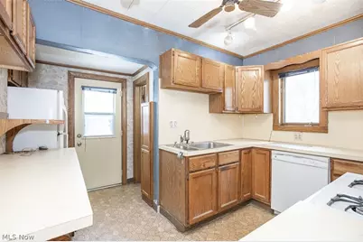 3131 Essex Road, Loveland, OH 44118 - Photo 6