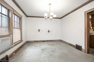 3131 Essex Rd, Cleveland Heights, OH 44118 - Photo 4