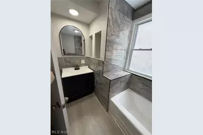 15340 Yorick Avenue #Lower, Loveland, OH 44110 - Photo 12