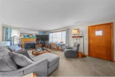 1410 Colonial Boulevard NE, Canton, OH 44714 - Photo 6