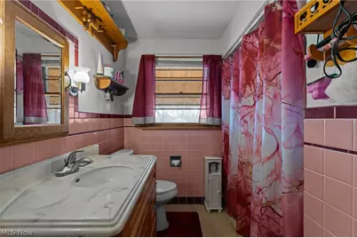 1410 Colonial Boulevard NE, Canton, OH 44714 - Photo 16