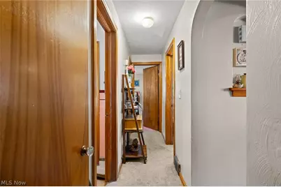 1410 Colonial Boulevard NE, Canton, OH 44714 - Photo 14