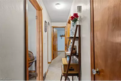 1410 Colonial Boulevard NE, Canton, OH 44714 - Photo 12