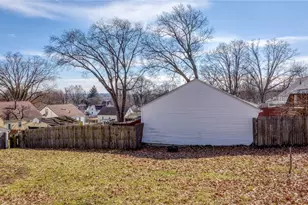 1410 Colonial Blvd NE, Canton, OH 44714 - Photo 30