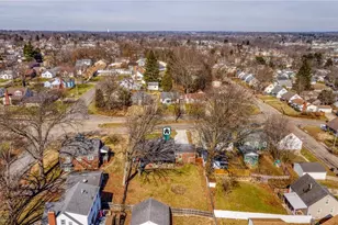 1410 Colonial Blvd NE, Canton, OH 44714 - Photo 32