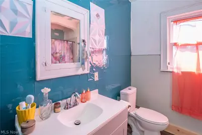 370 Wildwood Avenue, Akron, OH 44320 - Photo 14