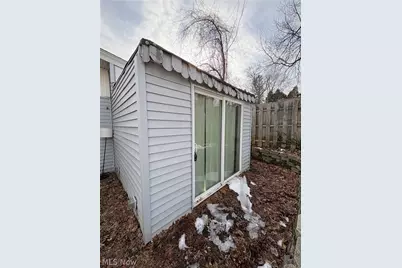 74 Homestead Drive #4, Youngstown, OH 44512 - Photo 2