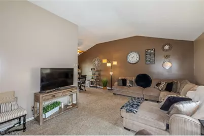 423 E Decker Drive, Green Hills, OH 44131 - Photo 4