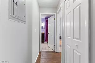 8557 N Akins Rd, North Royalton, OH 44133 - Photo 12