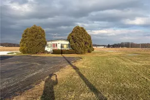 5276 Rome Rock Creek Rd, Rome, OH 44085 - Photo 4