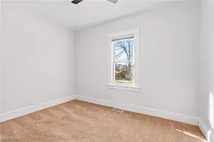13612 Durkee Ave, Loveland, OH 44105 - Photo 24