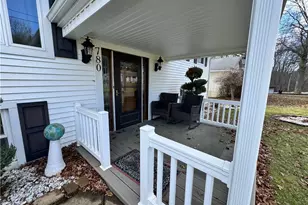780 Pinetree Cir, East Palestine, OH 44413 - Photo 2