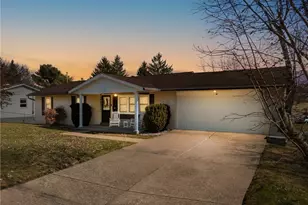 156 Crisswill Rd, St Clairsville, OH 43950 - Photo 2