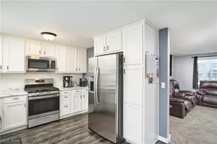 6300 S Cleveland Massillon Rd, Clinton, OH 44216 - Photo 6