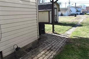 333 S 9th St, Coshocton, OH 43812 - Photo 4