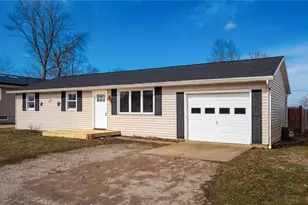 96 Summit St, Roseville, OH 43777 - Photo 2