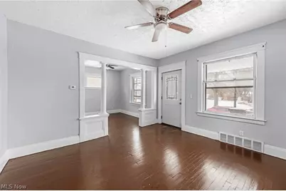 3978 E 55th Street, Newburgh Heights, OH 44105 - Photo 8