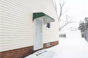 20600 Watson Rd, Maple Heights, OH 44137 - Photo 38