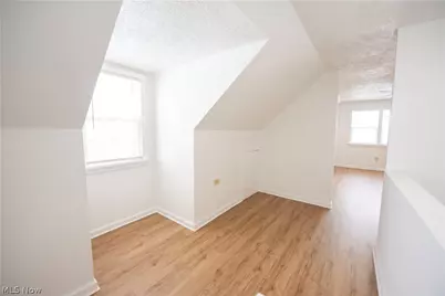 20600 Watson Road, Maple Heights, OH 44137 - Photo 24