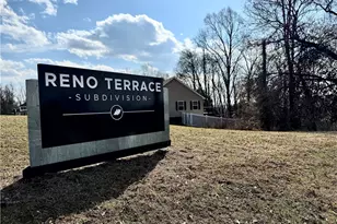 112 Eldorado, Marietta, OH 45750 - Photo 1