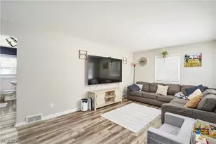 601 Cora Ave, Akron, OH 44312 - Photo 2