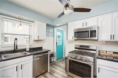 601 Cora Avenue, Akron, OH 44312 - Photo 4