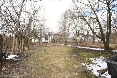 9409 Mount Auburn Avenue, Loveland, OH 44104 - Photo 16