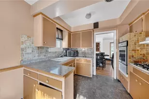 20648 Donnybrook Rd, Maple Heights, OH 44137 - Photo 6