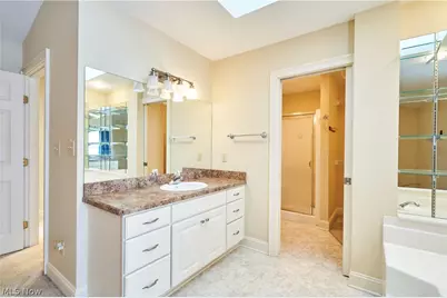 2729 Ariels Way, Akron, OH 44312 - Photo 16