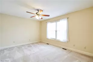 2729 Ariels Way, Akron, OH 44312 - Photo 12