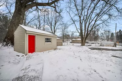 99 Meadowridge Road, Mogadore, OH 44260 - Photo 28