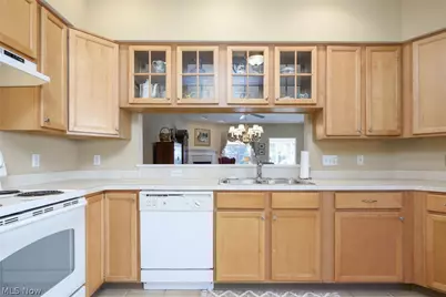 4287 Greenway Trail Street NW, Massillon, OH 44647 - Photo 8