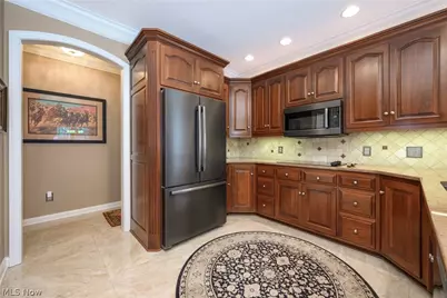 4966 Abbey Church Avenue NW, Canton, OH 44718 - Photo 12